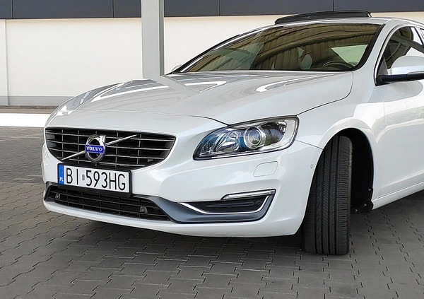 Volvo S60 cena 63345 przebieg: 240000, rok produkcji 2015 z Warszawa małe 466